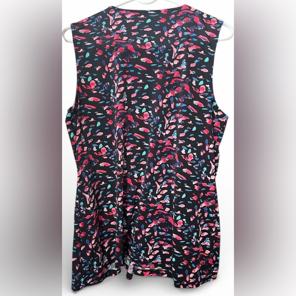 Dana Buchman Floral Sleeveless V-Neck Blouse Size L Black Pink Blue Work Top - Picture 5 of 7
